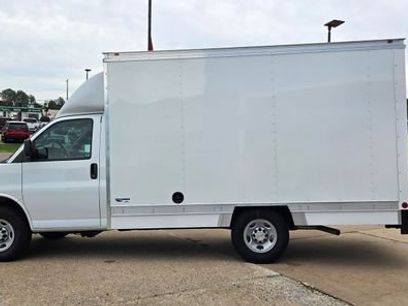 New 2026 Chevrolet Express 3500 w/ Power Convenience Package