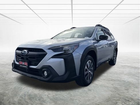 Used 2025 Subaru Outback Premium w/ Popular Package #1A image 8