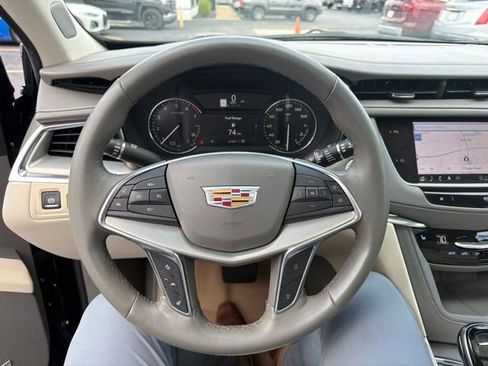 Used 2023 Cadillac XT5 Premium Luxury AWD/4WD image 31