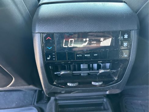 Certified 2023 Jeep Grand Cherokee L Overland w/ Rear Seat Video Group I AWD/4WD image 25