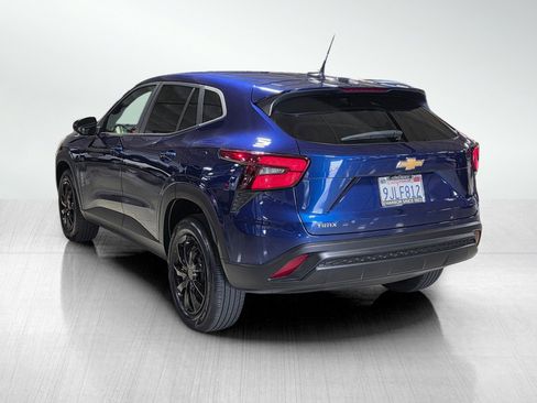 Used 2024 Chevrolet Trax LS FWD image 5