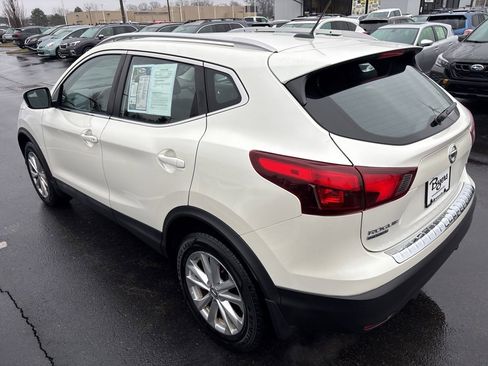 Used 2017 Nissan Rogue Sport SV image 5