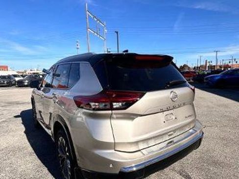 Certified 2024 Nissan Rogue Platinum w/ Platinum Premium Package image 12