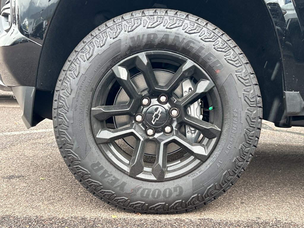 New 2026 Chevrolet Colorado Z71 w/ Midnight Edition AWD/4WD image 24