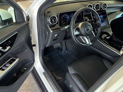 Certified 2025 Mercedes-Benz GLC 300 image 10