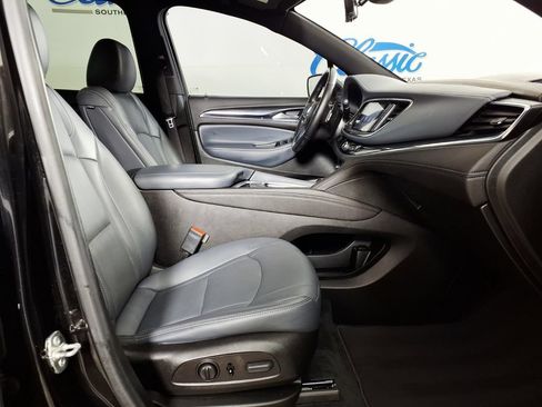 Used 2022 Buick Enclave Essence w/ Sport Touring Edition FWD image 12