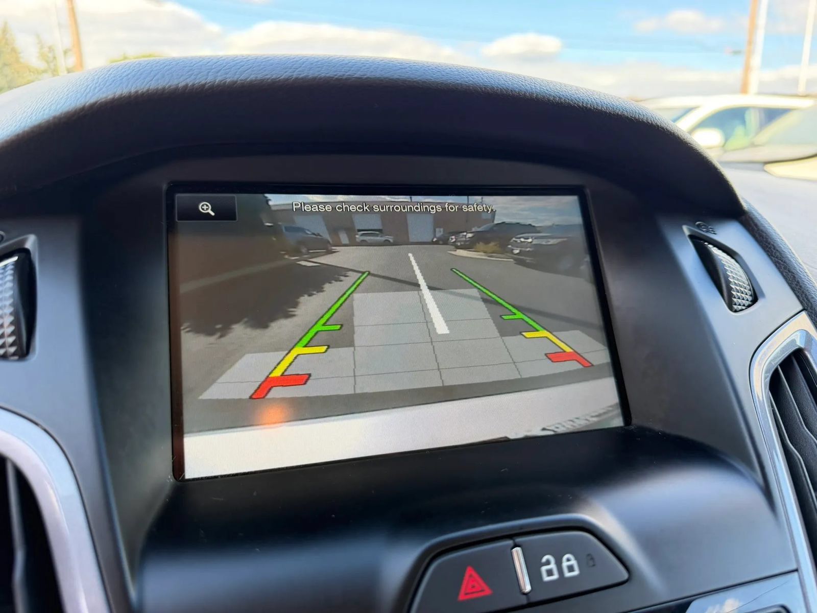 Used 2014 Ford Focus Titanium FWD image 18
