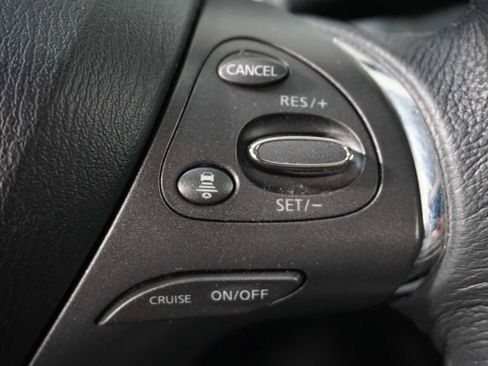 Used 2023 Nissan Murano SV image 23