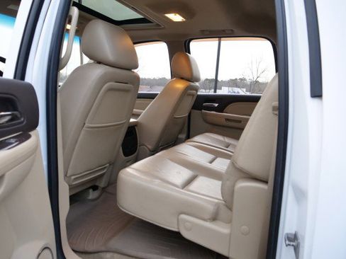 Used 2011 GMC Sierra 3500 Denali image 24