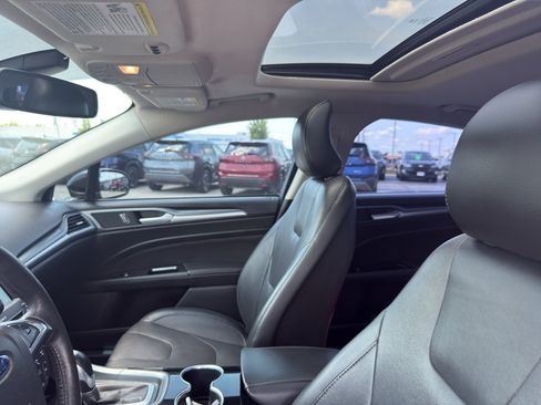 Used 2016 Ford Fusion Titanium FWD image 26