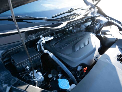 Used 2024 Honda Odyssey EX-L image 33