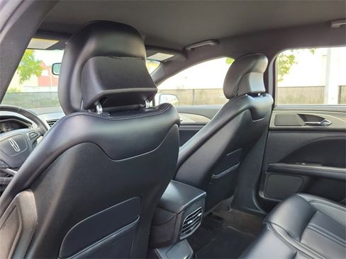 Used 2017 Lincoln MKZ Premiere image 12