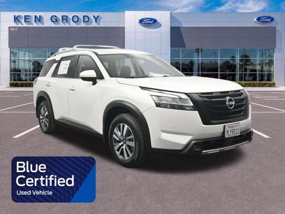 Used 2023 Nissan Pathfinder SL w/ Lighting Package (N92)