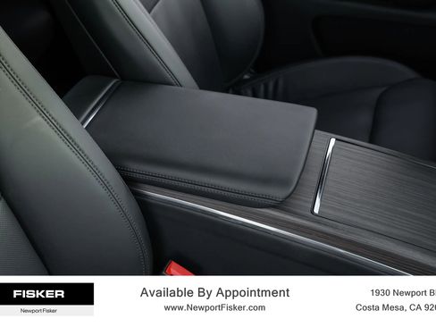 Used 2022 Tesla Model X image 39