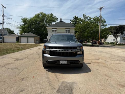 Used 2021 Chevrolet Silverado 1500 Custom w/ Safety Confidence Package AWD/4WD image 2