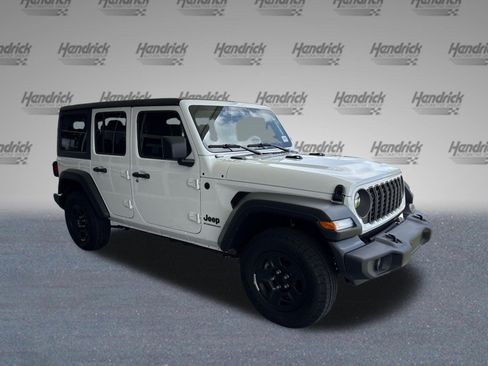 Used 2026 Jeep Wrangler Unlimited Sport AWD/4WD image 2