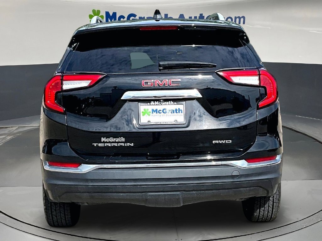 Used 2024 GMC Terrain SLT AWD/4WD image 6