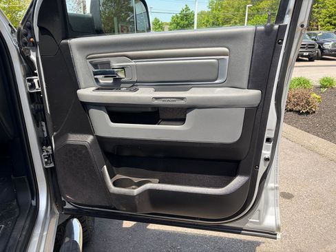 Used 2017 RAM 2500 SLT AWD/4WD image 41