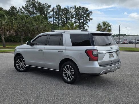 Used 2018 Ford Expedition Limited RWD image 4