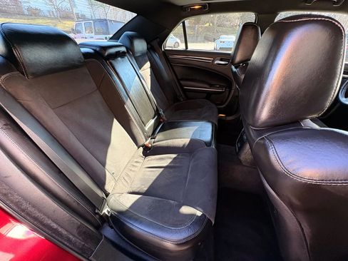 Used 2018 Chrysler 300 S w/ S Model Appearance Package RWD image 19