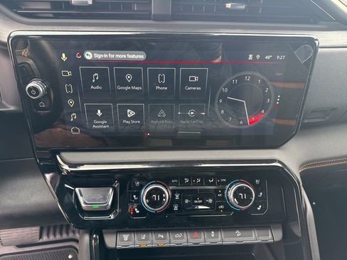 Used 2025 GMC Sierra 2500 AT4 w/ Max Trailering Package image 33