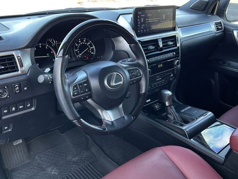 Used 2023 Lexus GX 460 Premium image 12