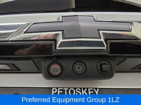 Used 2023 Chevrolet Traverse Premier w/ Redline Edition AWD/4WD image 10