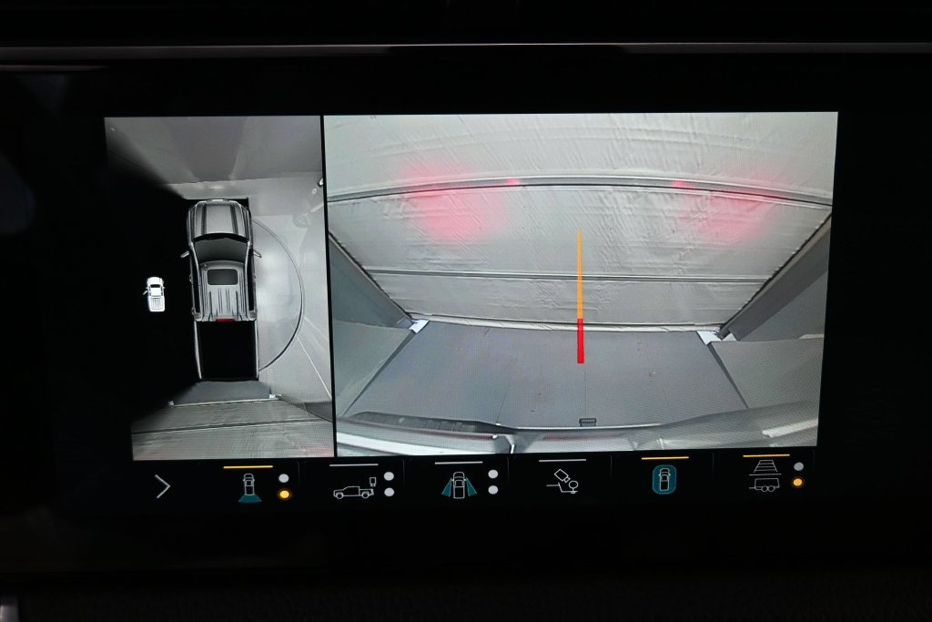 Used 2022 GMC Sierra 1500 Denali RWD image 13