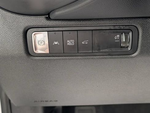 Certified 2024 Chevrolet Equinox EV RS w/ Active Safety Package 3 AWD/4WD image 21