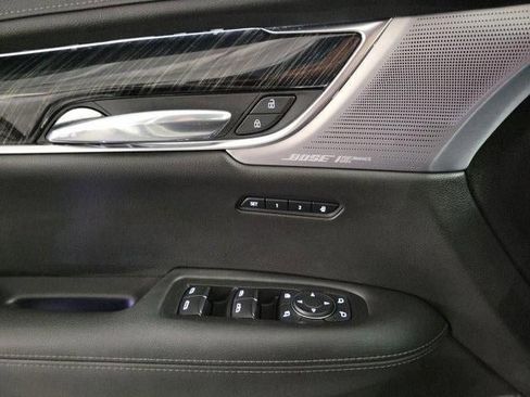 Certified 2023 Cadillac XT6 Premium Luxury image 28