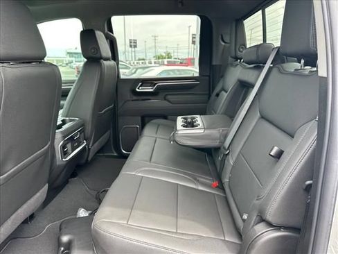 New 2026 GMC Sierra 2500 SLT w/ SLT Premium Package AWD/4WD image 23