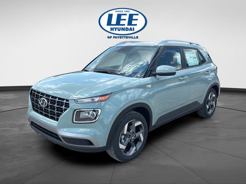 New 2026 Hyundai Venue SEL FWD image 7