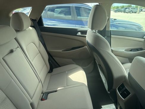 Used 2019 Hyundai Tucson Sport FWD image 12