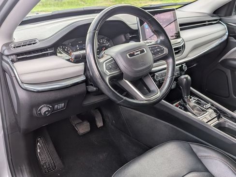 Used 2022 Jeep Compass Limited AWD/4WD image 9