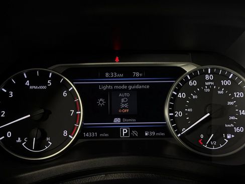 Used 2025 Nissan Sentra SV FWD image 15