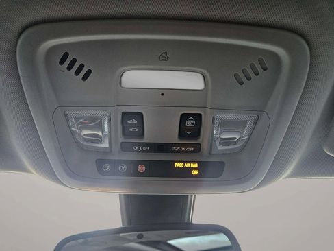 Used 2017 Chevrolet Malibu LT w/ Leather Package image 33