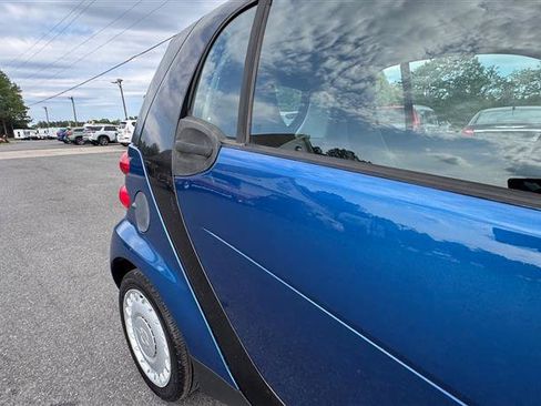 Used 2008 smart fortwo Coupe RWD image 24