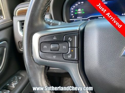 Used 2023 Chevrolet Suburban Premier AWD/4WD image 21