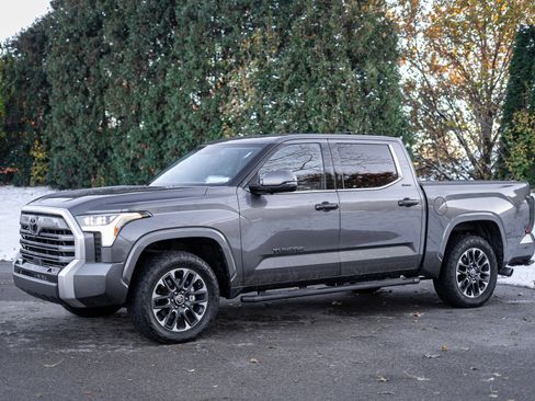Used 2023 Toyota Tundra Limited image 9