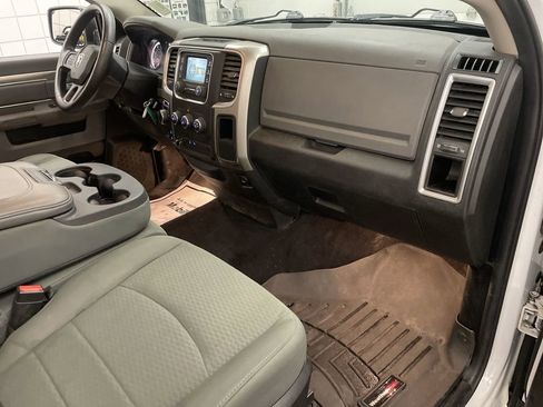 Used 2015 RAM 1500 Classic SLT AWD/4WD image 20