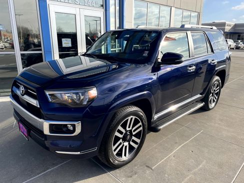 Used 2022 Toyota 4Runner Limited image 5