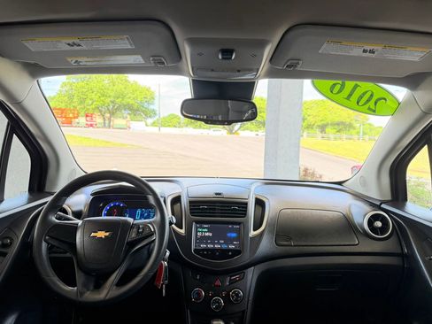Used 2016 Chevrolet Trax LS FWD image 9