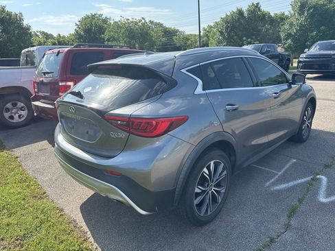 Used 2018 INFINITI QX30 AWD w/ Cargo Package image 4