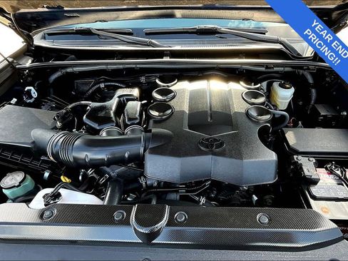 Used 2023 Toyota 4Runner Limited image 12