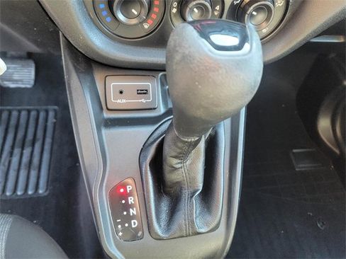 Used 2019 RAM ProMaster City Tradesman SLT image 23