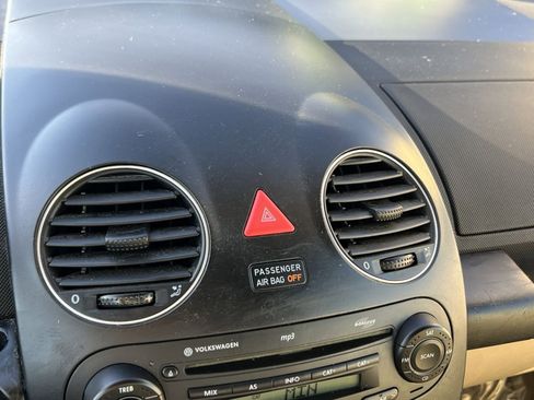 Used 2007 Volkswagen Beetle 2.5L image 16