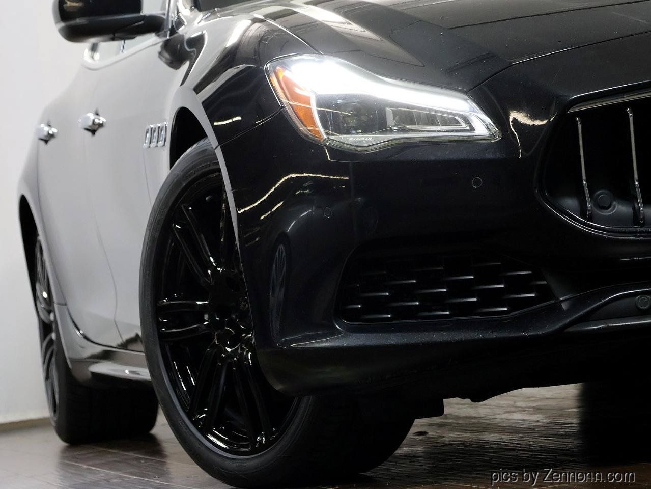 Used 2018 Maserati Quattroporte S Q4 AWD/4WD image 4