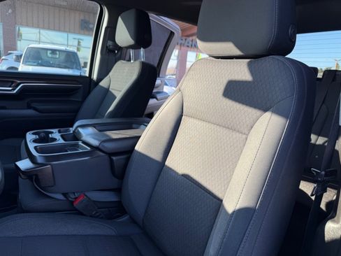 Used 2024 Chevrolet Silverado 2500 LT image 16