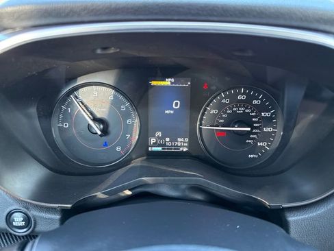Used 2021 Subaru Crosstrek 2.0i Premium AWD/4WD image 19