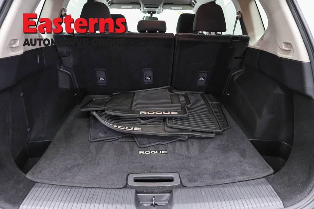 Used 2023 Nissan Rogue SV AWD/4WD image 10